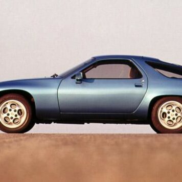 Porsche 928